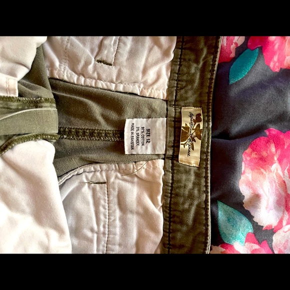 Cute & Comy Cargo Shorts - Picture 2 of 4